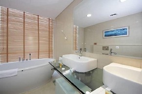 Luxurious High Floor Duplex 3 Bedroom