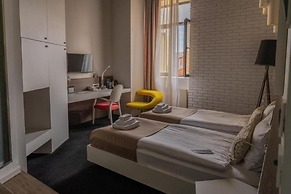 Eter Hotel