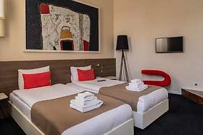 Eter Hotel