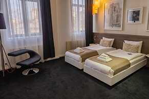 Eter Hotel