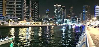Town House In Dubai Marina Walk