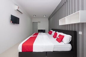 OYO 90054 Summer Inn