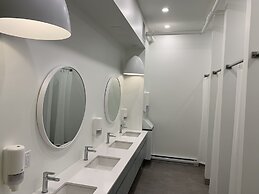 QBEDS Hostel