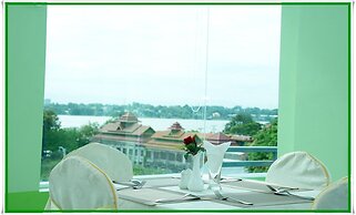 Hotel Bella