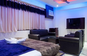 Neelam Palace Hotel
