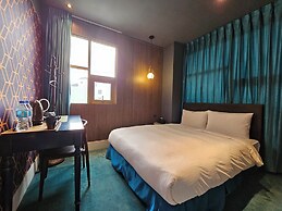 Modern Inn