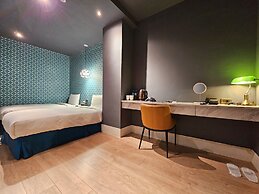 Modern Inn