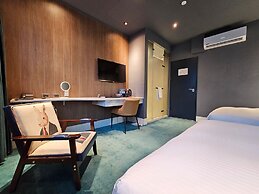 Modern Inn