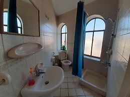 Moab Land Hotel