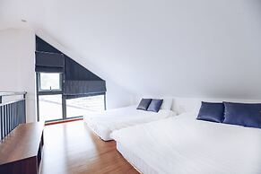 TTR Studio Apart Hotel