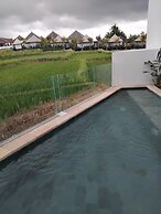 Sujiwa Ubud Hotel & Villa
