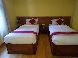 Hotel Green Plum