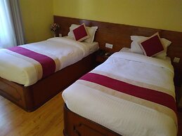 Hotel Green Plum