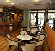 Hotel Villa Dina