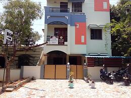 Hotel Barnabas Homestay
