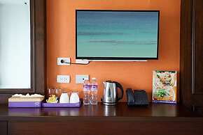 Supicha pool access hotel