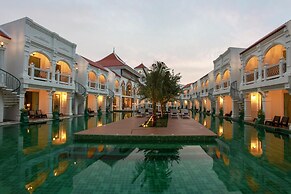 Supicha pool access hotel