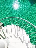 Supicha pool access hotel