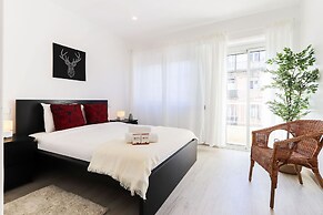 Almirante Balcony By Homing