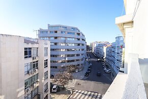 Marques De Pombal Duplex With Terrace By Homing