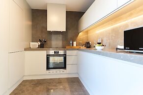 Marques De Pombal Duplex With Terrace By Homing