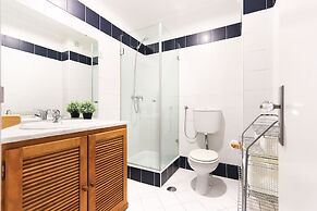 Rato Elegant By Homing