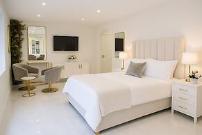 The Hadley Hotel