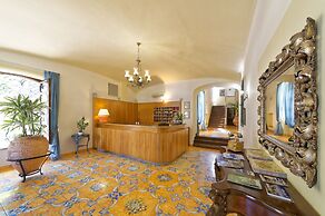 Hotel Zaro