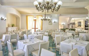 Hotel Zaro