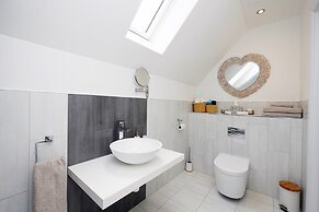 Pinewood Cottage