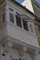 La Luna Townhouse