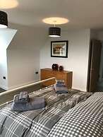 High Specification Coach House, Ebford
