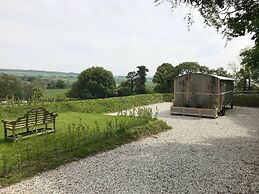 5 Luxury Shepherds Hut Mobile Home
