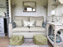 5 Luxury Shepherds Hut Mobile Home