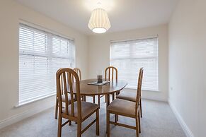 Stylish & Modern 3 Bedroom Home