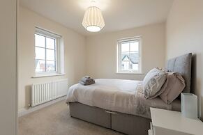 Stylish & Modern 3 Bedroom Home