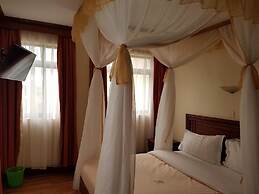 Maxoil Hotel