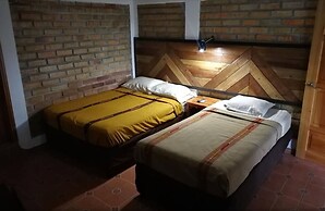 Jardin Cafe Restaurant & Hostel