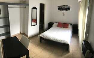 Once Plaza Hotel