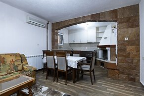 Residence Pejovic