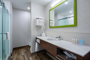 Hampton Inn & Suites by Hilton Edmonton St. Albert