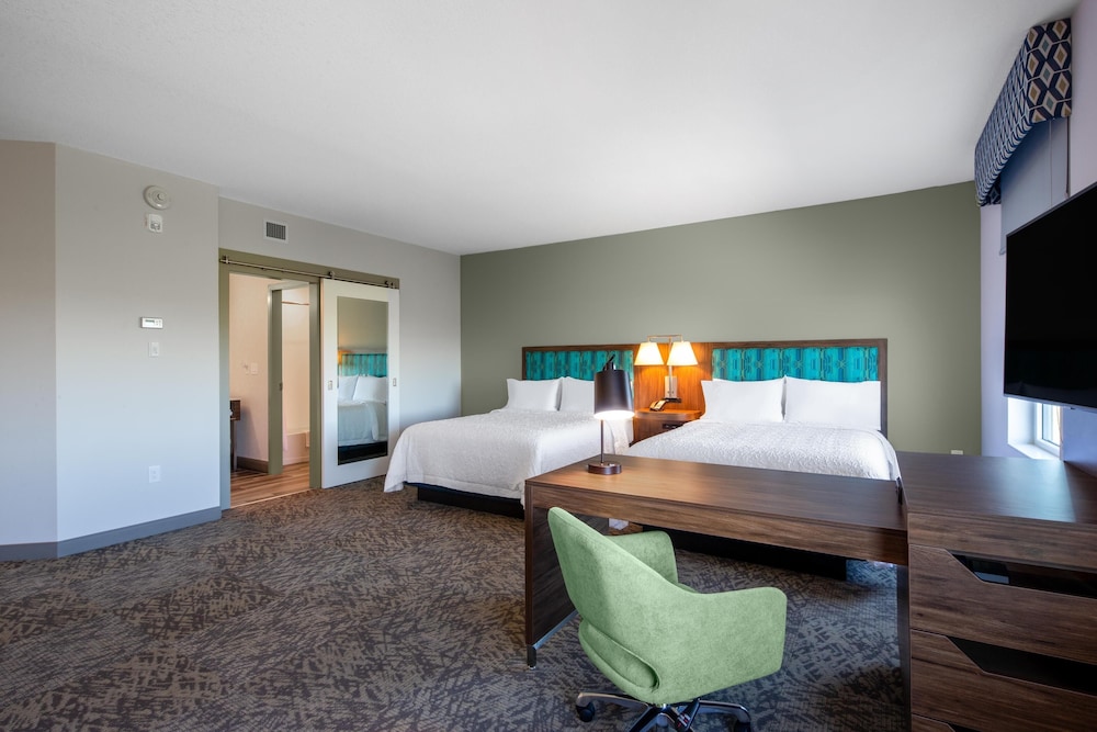 Hampton Inn & Suites by Hilton Edmonton St. Albert