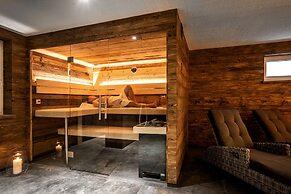Primera Apartments