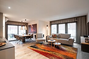 Primera Apartments
