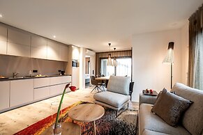 Primera Apartments