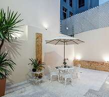 Porterfield Suites