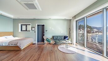 Namhae Lounge 32 Resort B