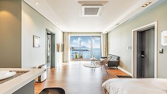 Namhae Lounge 32 Resort B