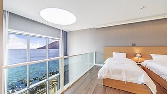 Namhae Lounge 32 Resort C