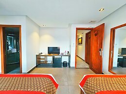 Le Botum Hotel